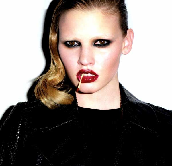 劳拉·斯通/Lara Stone-383